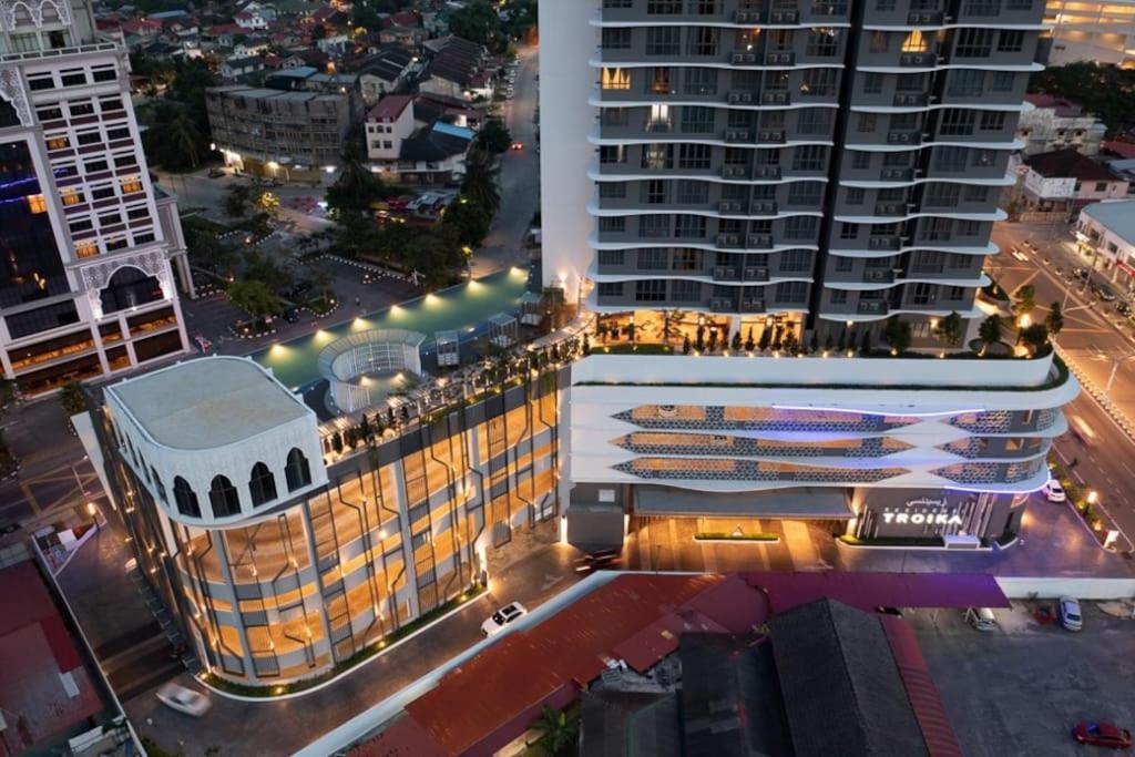 Sina Troika Residence Kota Bharu 2Br Wifi Netflix Pool Εξωτερικό φωτογραφία